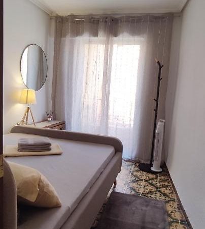 Habitacion Con Balcon Privado. Apartman Valencia Kültér fotó